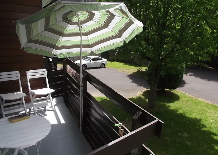 Les Domes アパート